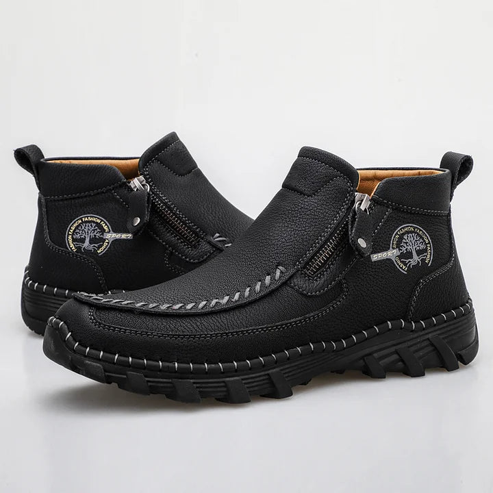 (⏰Last Day 70% OFF🔥)Men's Top-Quality Motorcycle Boots Genuine Leather Hand-Stitched Ankle Boots-Wide Toe, Waterproof, Anti-Slip, Anti-Sprain,Suitable for Work, Driving, Hiking