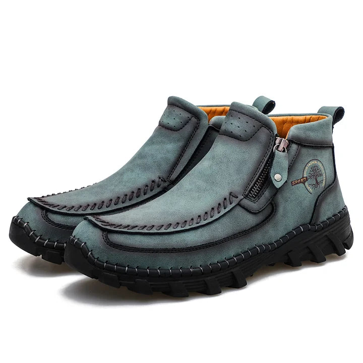 (⏰Last Day 70% OFF🔥)Men's Top-Quality Motorcycle Boots Genuine Leather Hand-Stitched Ankle Boots-Wide Toe, Waterproof, Anti-Slip, Anti-Sprain,Suitable for Work, Driving, Hiking
