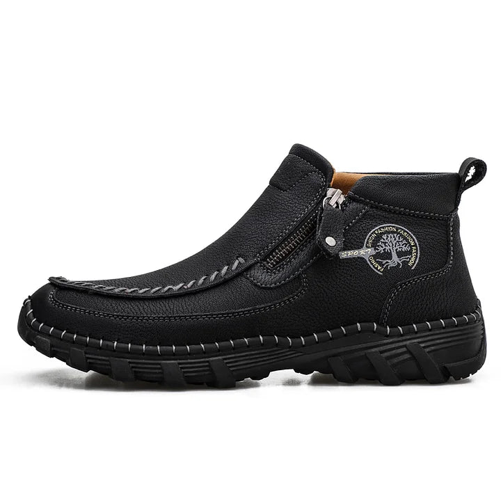 (⏰Last Day 70% OFF🔥)Men's Top-Quality Motorcycle Boots Genuine Leather Hand-Stitched Ankle Boots-Wide Toe, Waterproof, Anti-Slip, Anti-Sprain,Suitable for Work, Driving, Hiking