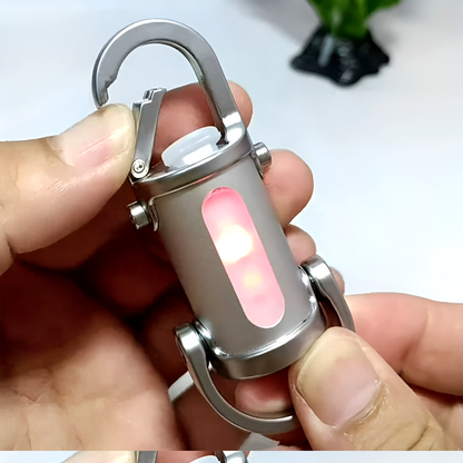 Mini lampe de poche LED porte-clés - Lampe de travail à charge rapide et sortie bidirectionnelle avec SOS d'urgence 